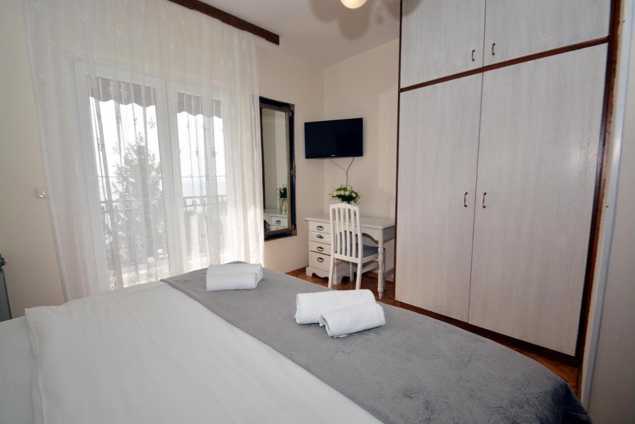 Guesthouse Kamen Kuca Podstrana Ngoại thất bức ảnh