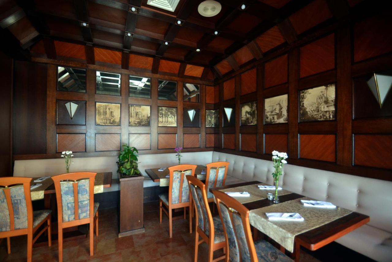 Guesthouse Kamen Kuca Podstrana Ngoại thất bức ảnh