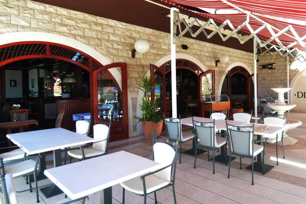 Guesthouse Kamen Kuca Podstrana Ngoại thất bức ảnh