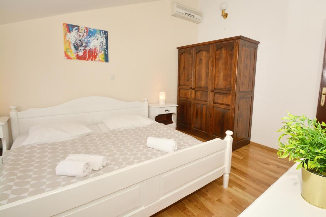Guesthouse Kamen Kuca Podstrana Ngoại thất bức ảnh